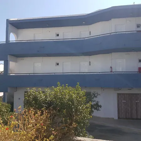 Lilly Aparthotel 3*