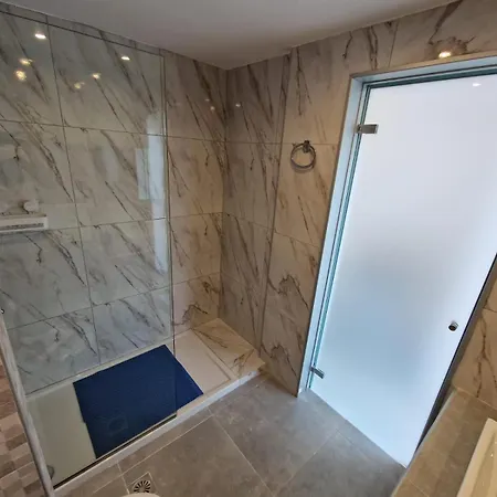 Lilly Apartmanhotel Faliráki