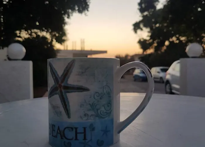 Lilly Rooms 公寓式酒店 法里拉基